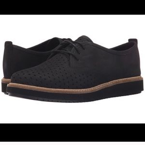 Clark’s Oxford shoes